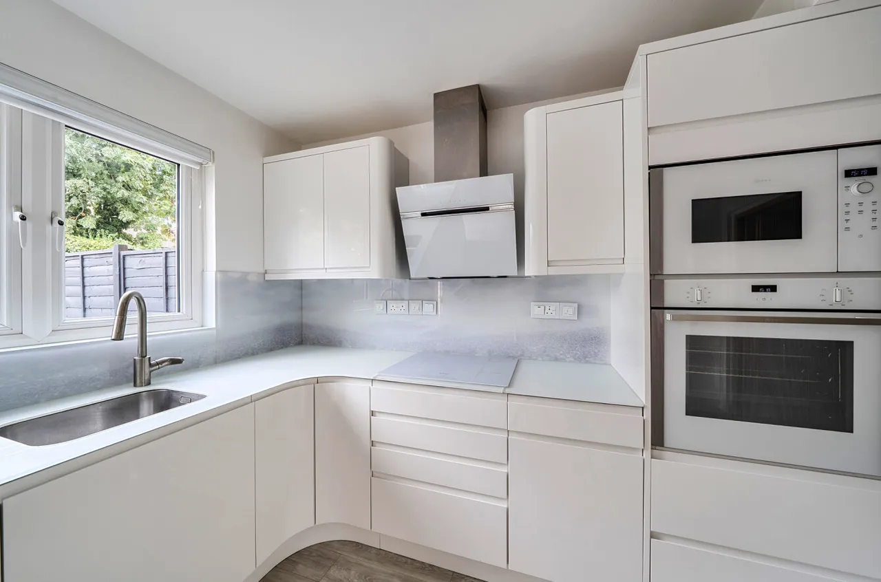 Portia Grove, Warfield, Bracknell, Berkshire, RG42 3TS, photo 5