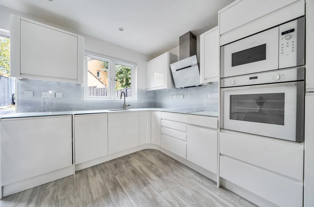 Portia Grove, Warfield, Bracknell, Berkshire, RG42 3TS, photo 16