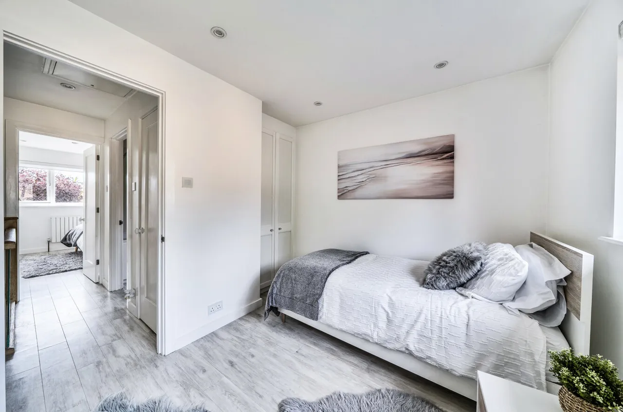 Portia Grove, Warfield, Bracknell, Berkshire, RG42 3TS, photo 13