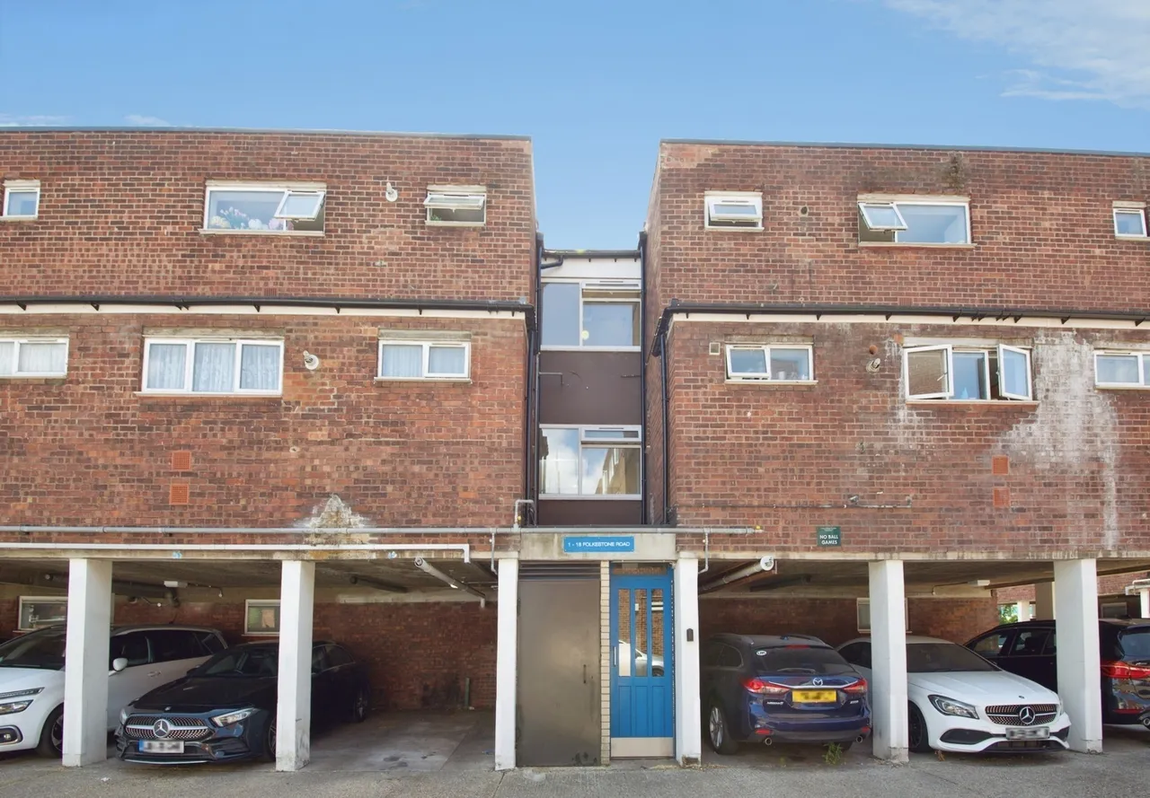 Folkestone Road, London, N18, photo 17