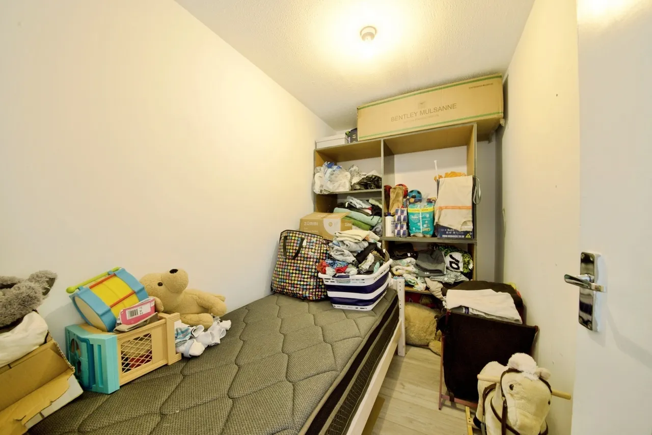Folkestone Road, London, N18, photo 11