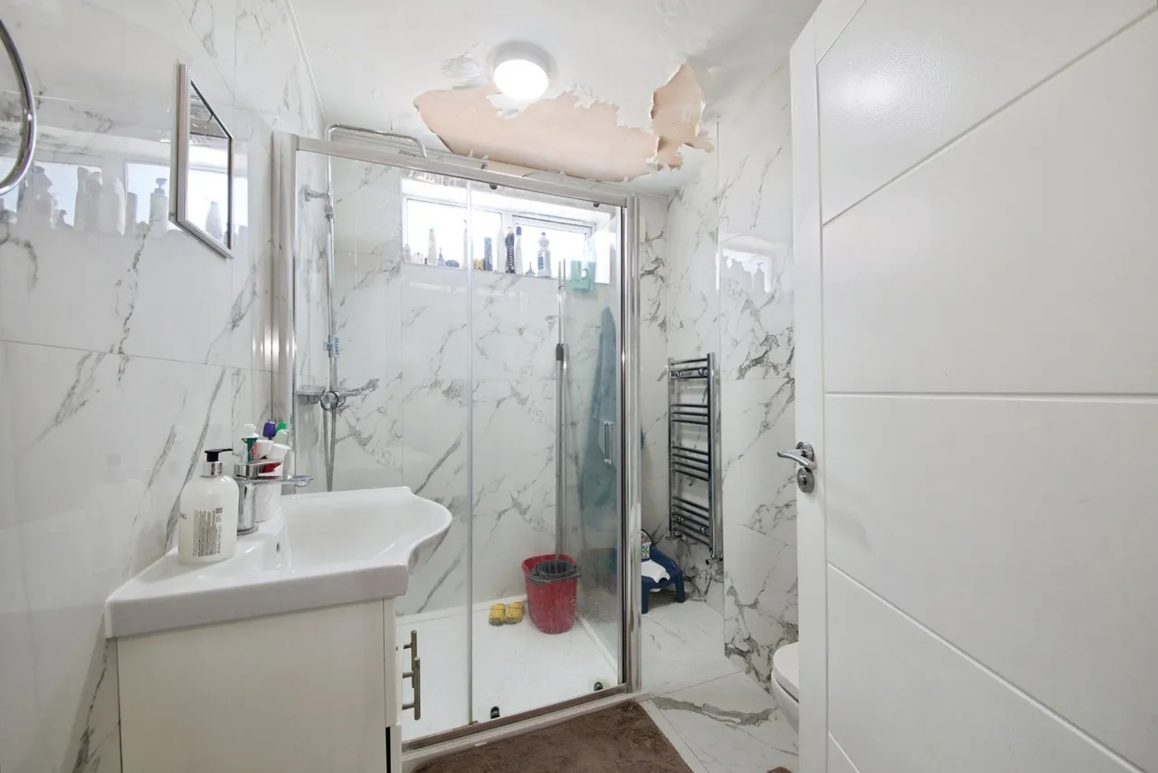 Folkestone Road, London, N18, photo 15