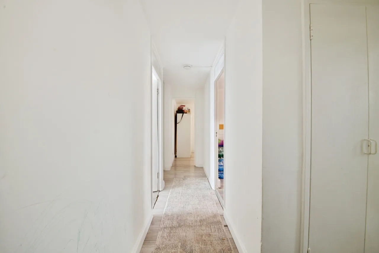 Folkestone Road, London, N18, photo 2