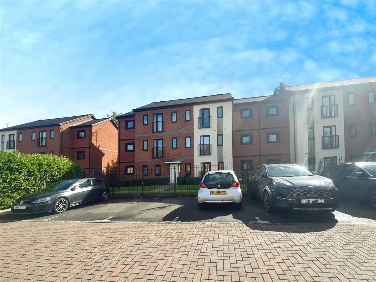 2 bed flat for sale, Deans Gate, Willenhall, WV13