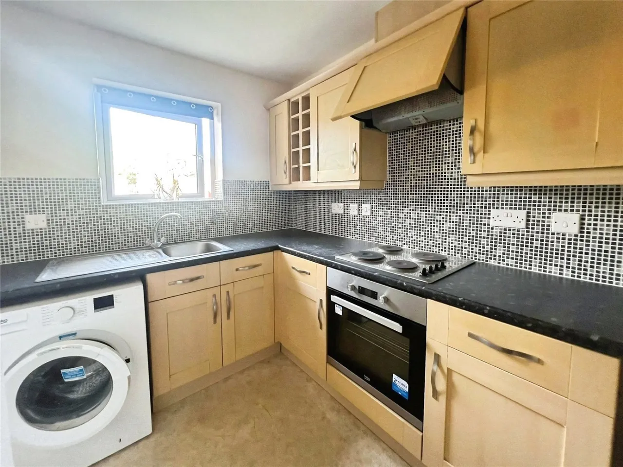 Deans Gate, Willenhall, WV13, photo 7