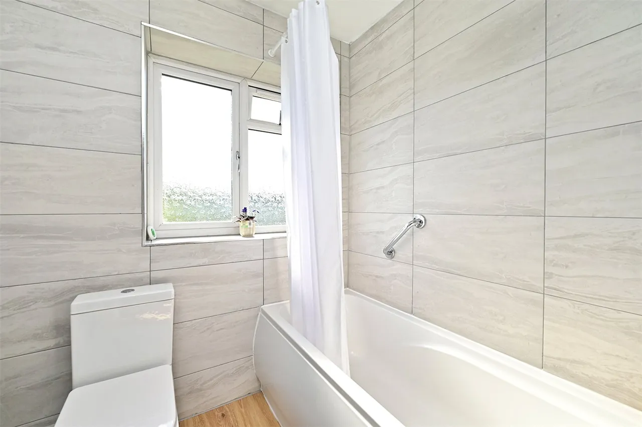 Sand Hill, Farnborough, Hampshire, GU14 8ER, photo 9