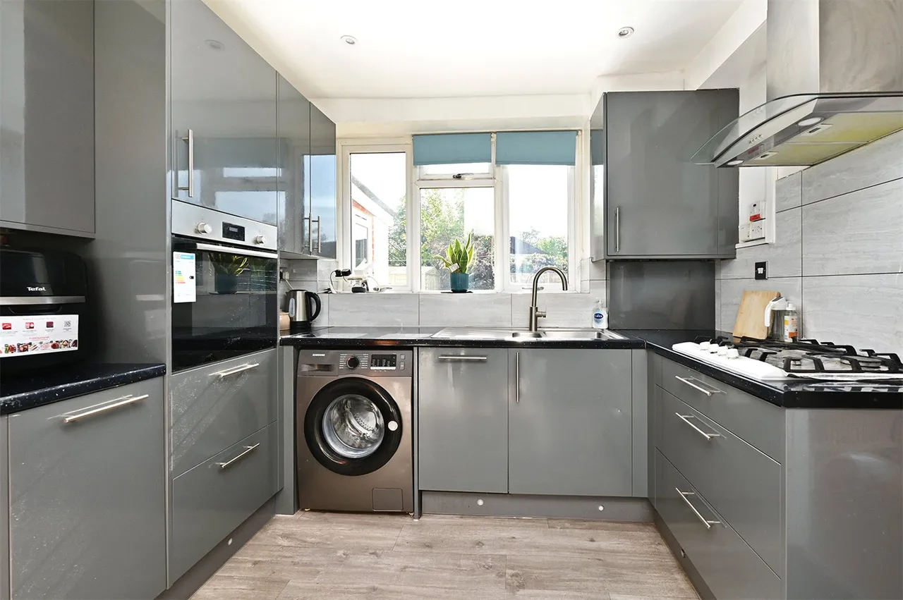 Sand Hill, Farnborough, Hampshire, GU14 8ER, photo 3