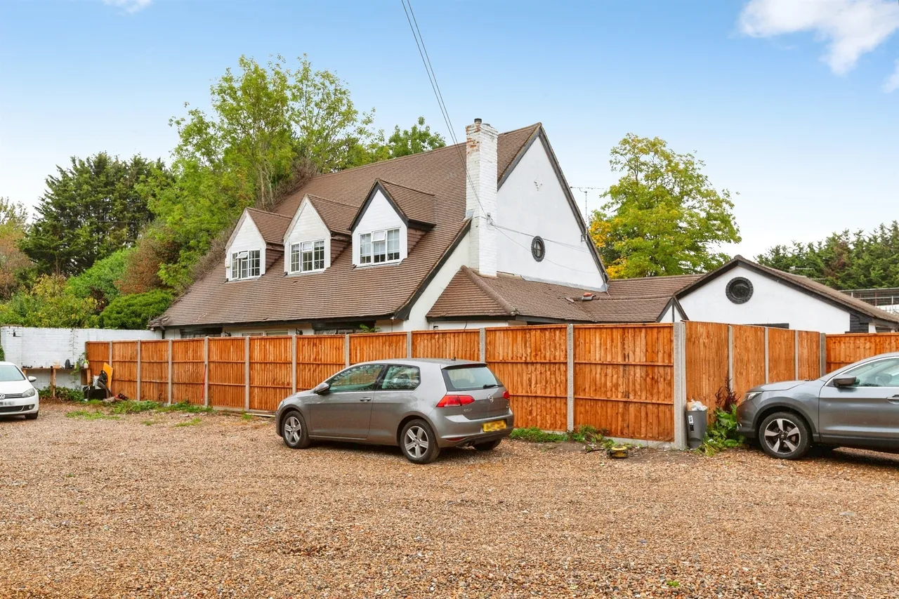 Billet Lane, Slough, SL3, photo 16