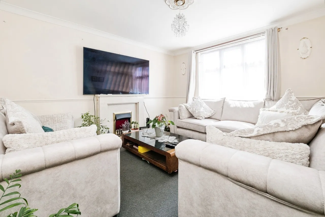 Woodward Road, DAGENHAM, ESSEX, RM9, photo 10