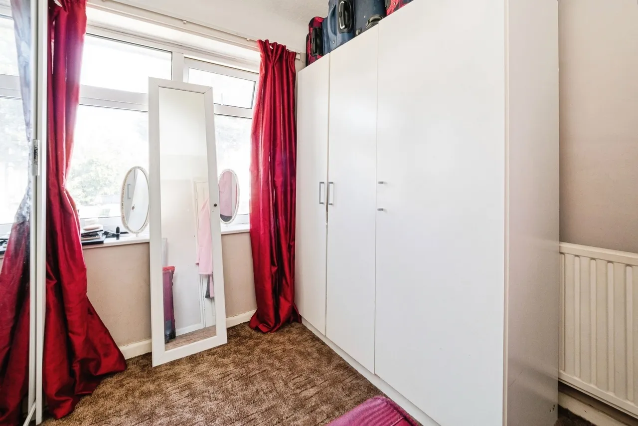 Woodward Road, DAGENHAM, ESSEX, RM9, photo 15