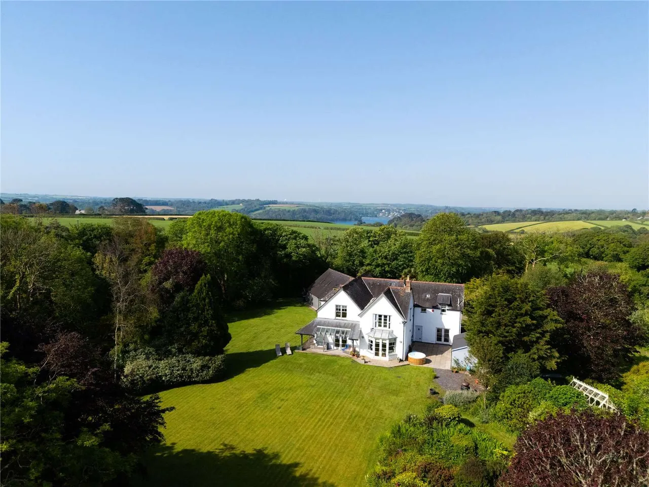 6 bed house for sale — Old Church Road, Mawnan Smith, Falmouth, Cornwall, TR11 5HU