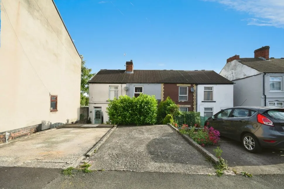 2 bed house for sale, Ringwood Road, Brimington, S43