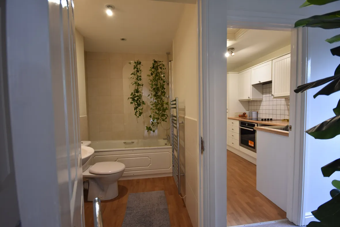 Heathfield, TN21, photo 2