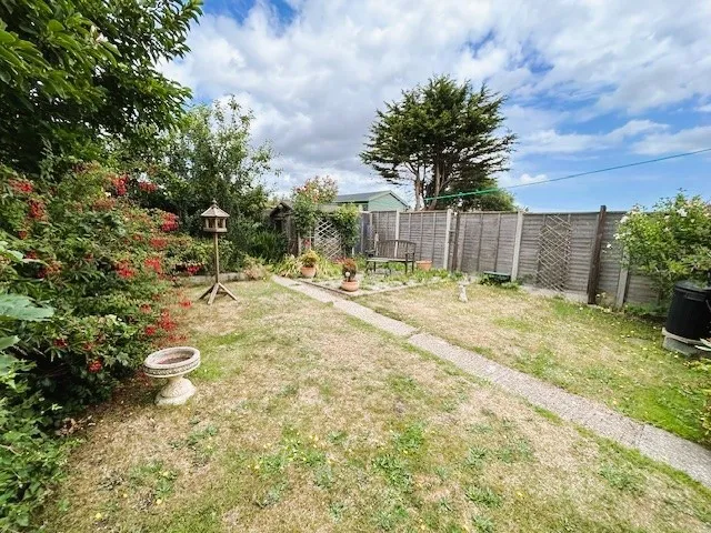 Dovedale, Felixstowe, Suffolk, IP11 2PL, photo 4