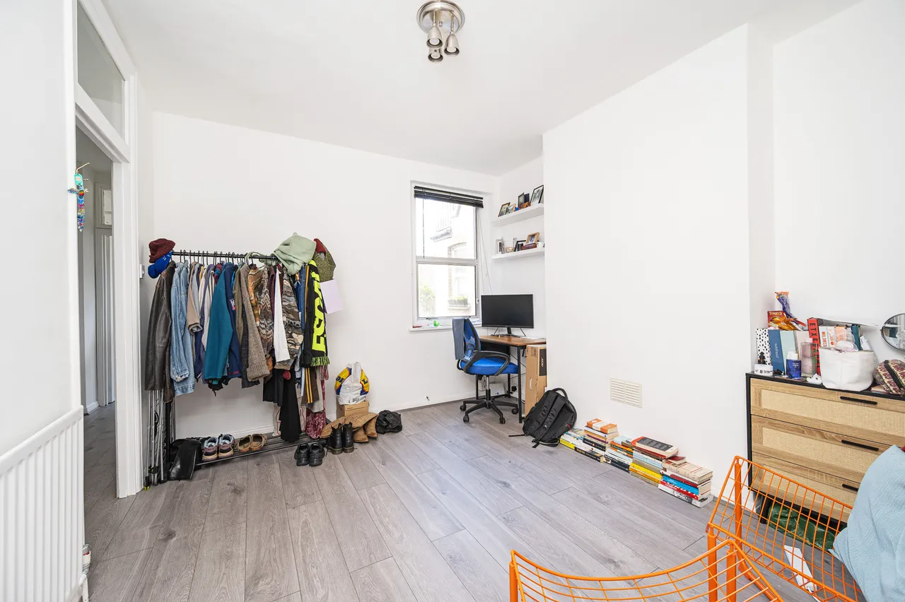 1 bed flat for sale — 6 Greenwich Court, Cavell Street, London