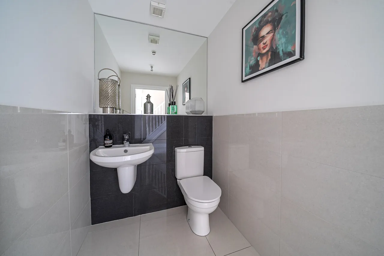 Longbourn, Windsor, SL4, photo 9