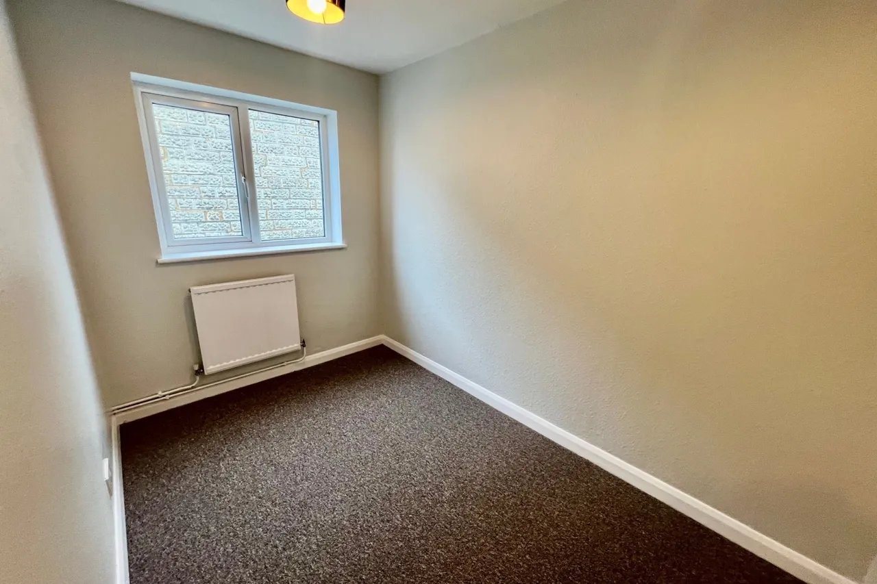 Thorpe Lea Road, Surrey Egham, TW20, photo 4