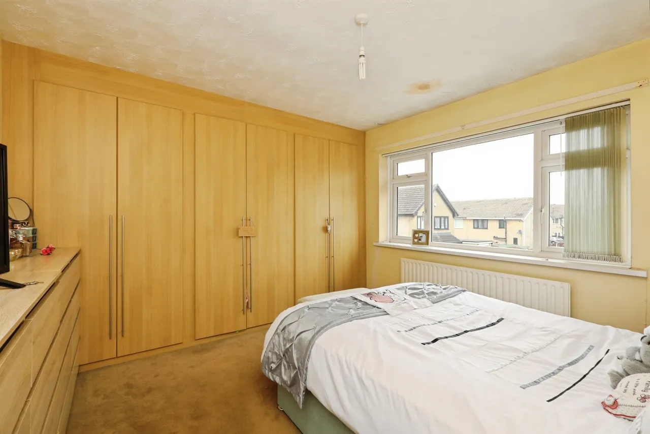 St. Andrews Grove, Hatfield, DN7, photo 8