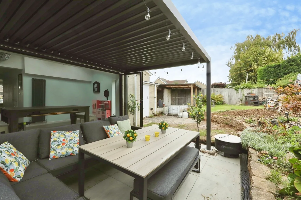 St. Andrews Grove, Hatfield, DN7, photo 6