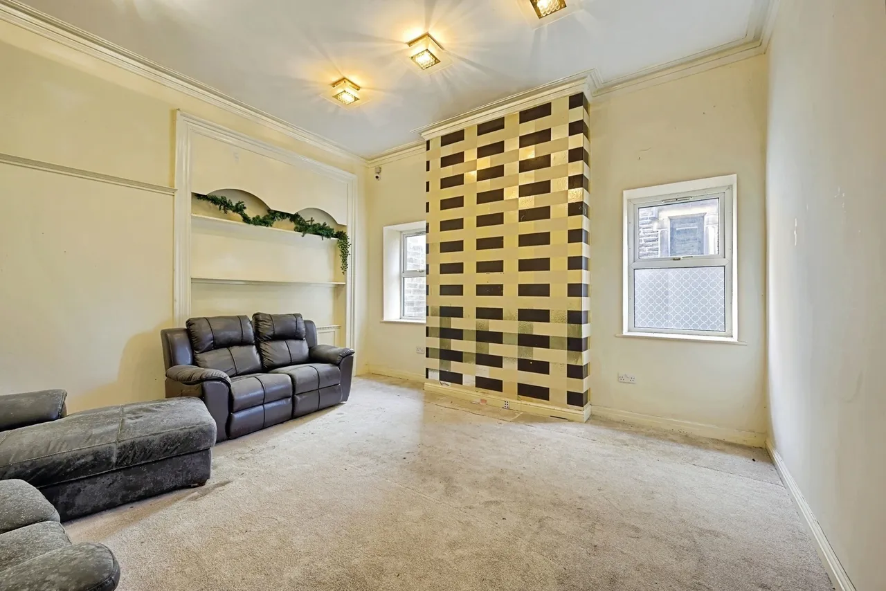 Skipton Road, Keighley, BD21, photo 12