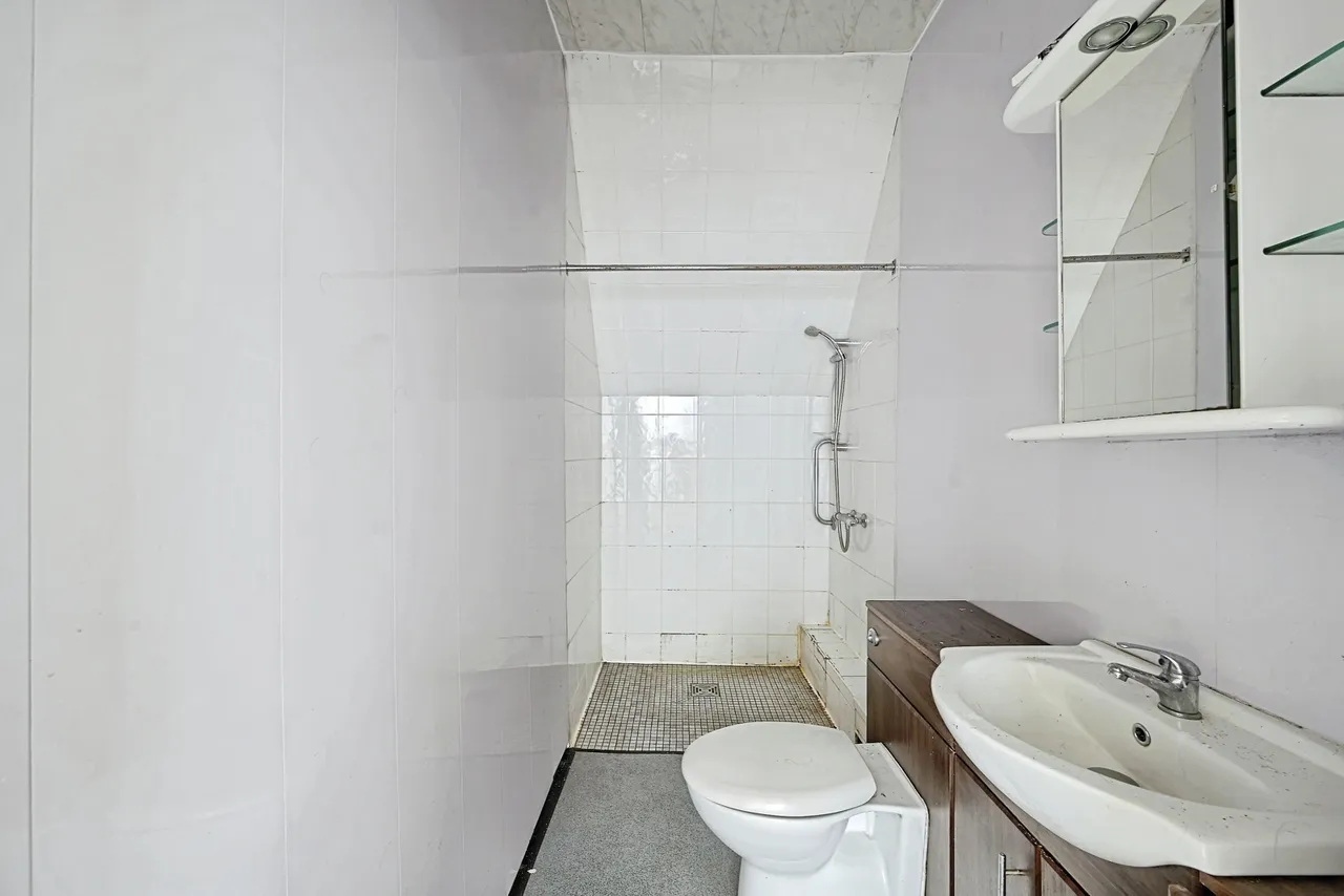 Skipton Road, Keighley, BD21, photo 26