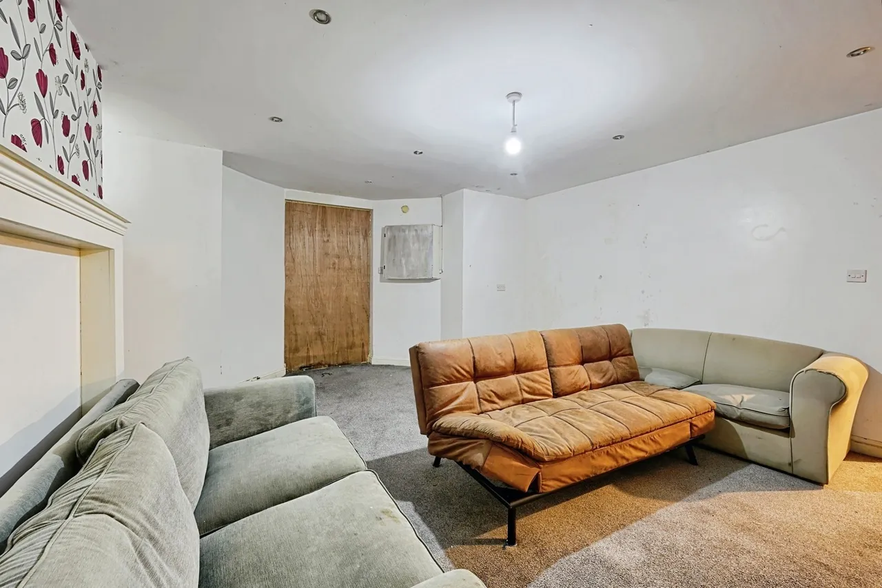 Skipton Road, Keighley, BD21, photo 13