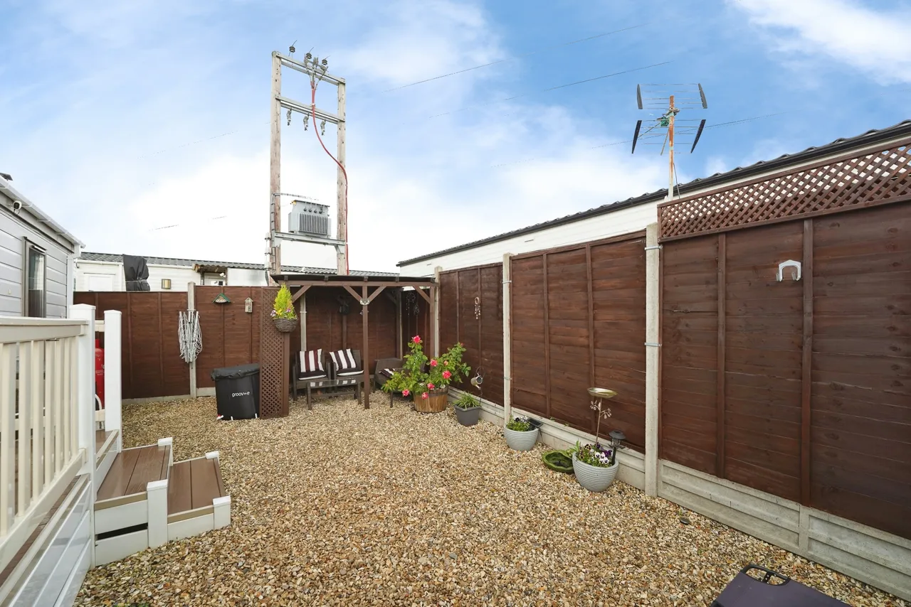 Farm Tewkesbury Road, Gloucester, GL2, photo 13