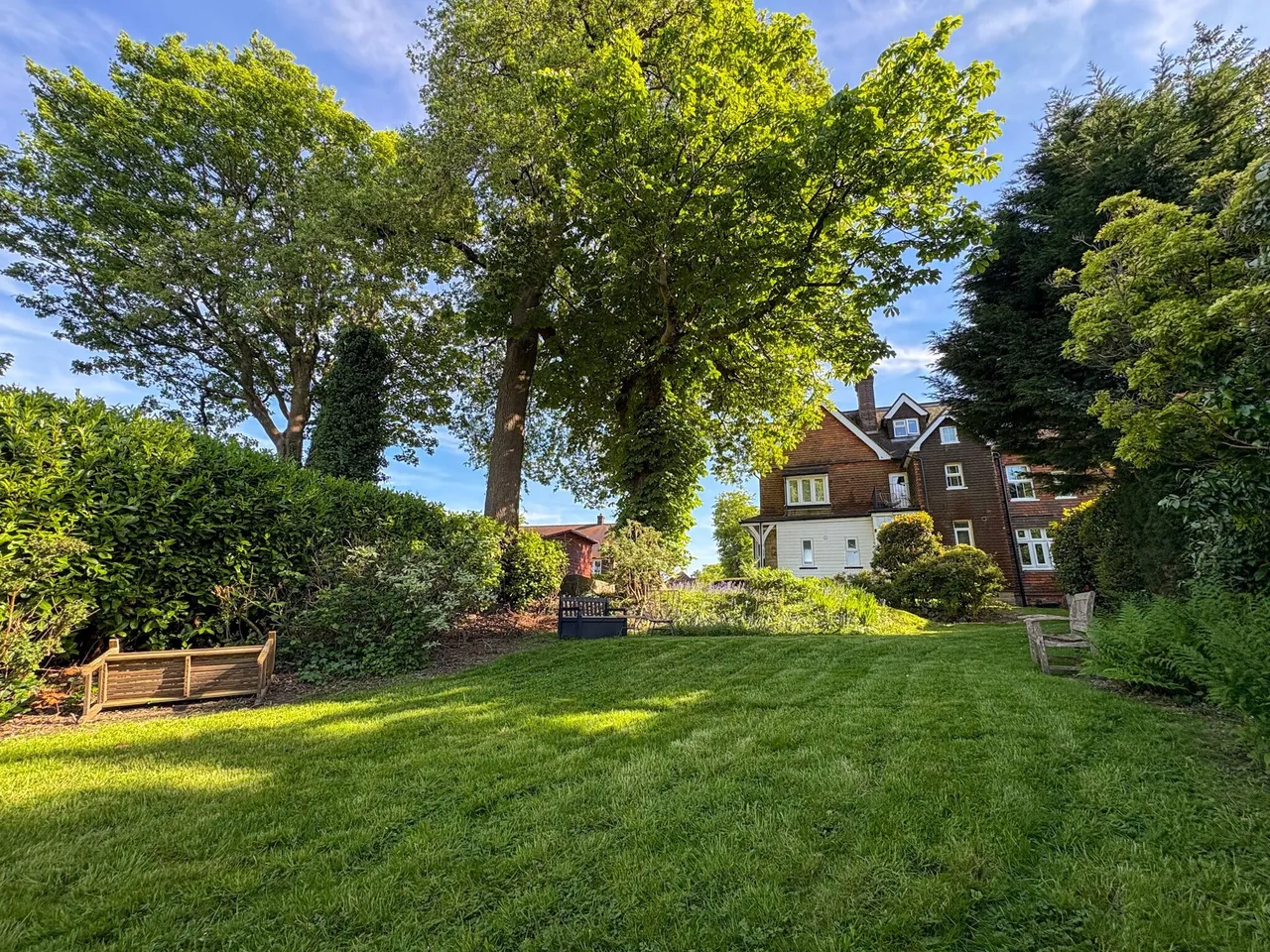 1 bed flat to rent — Church Road, Crowborough