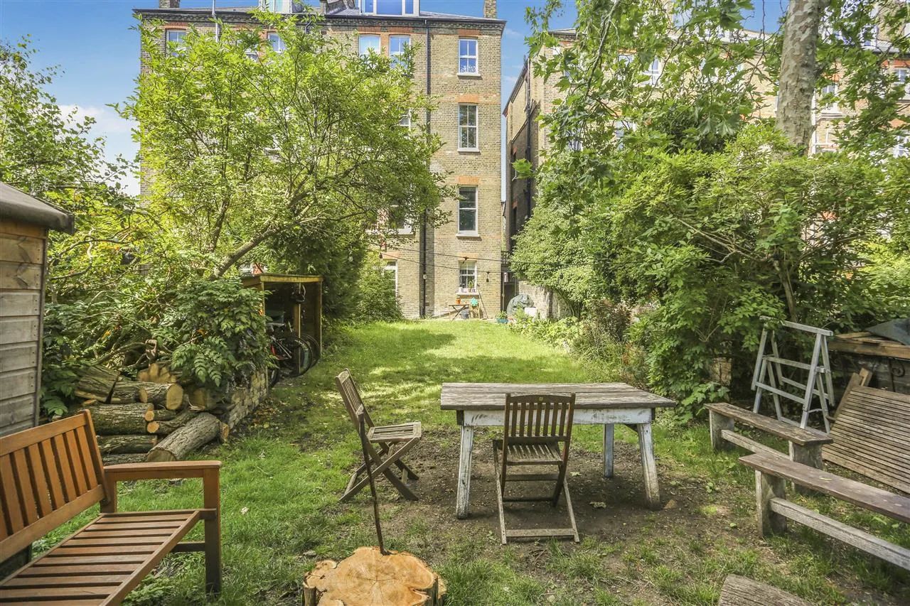 Dalmeny Road, London, photo 16