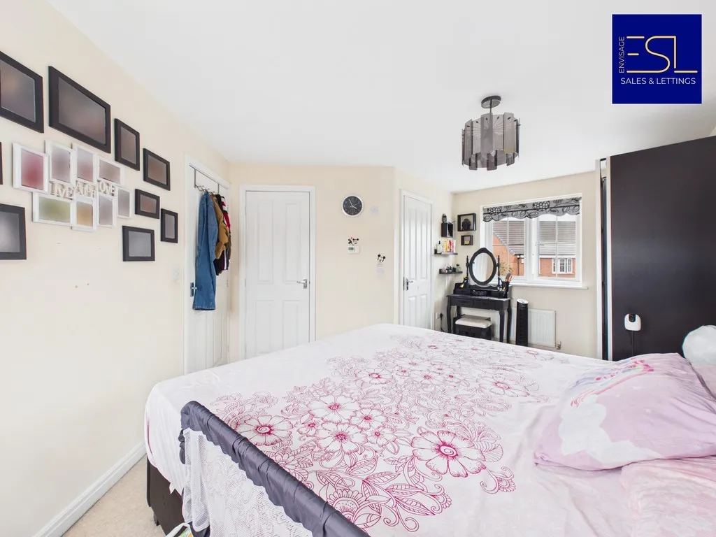 Lancaster Gardens, Coventry - Beautiful Family Home, photo 12