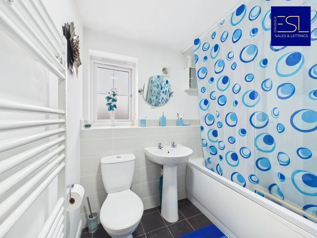Lancaster Gardens, Coventry - Beautiful Family Home, photo 17