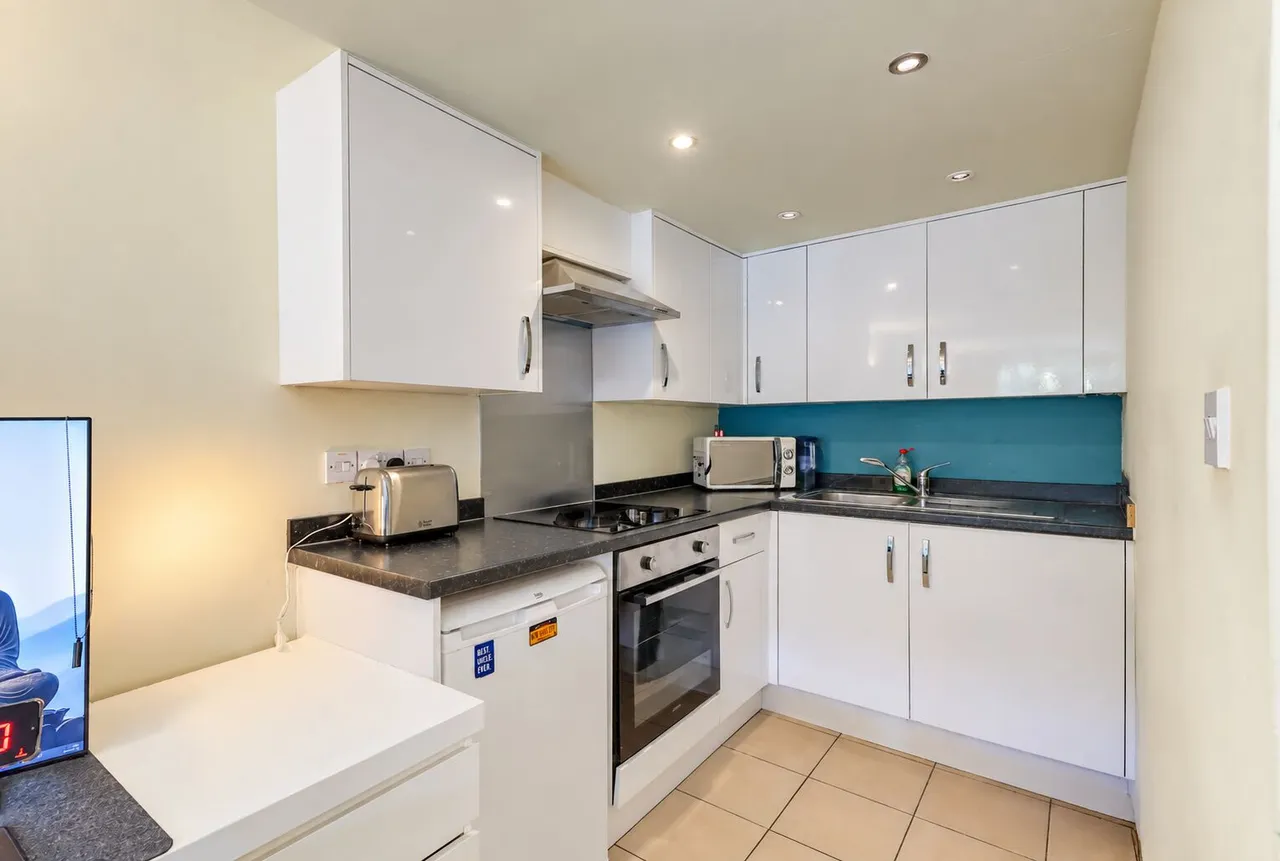 Southfield Road, High Wycombe, HP13, photo 10