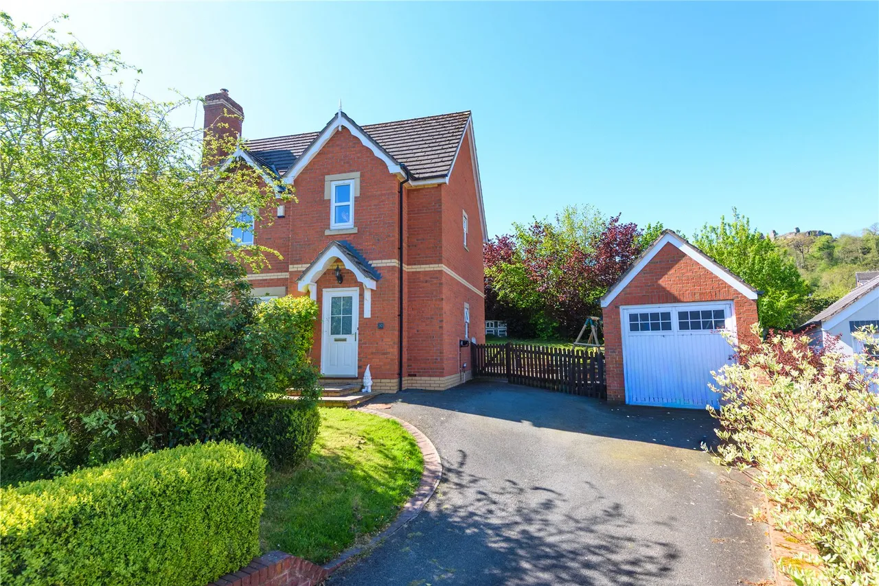 Mortimer Road, Montgomery, Powys, SY15 6UP, photo 19