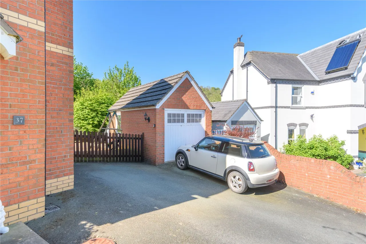 Mortimer Road, Montgomery, Powys, SY15 6UP, photo 22