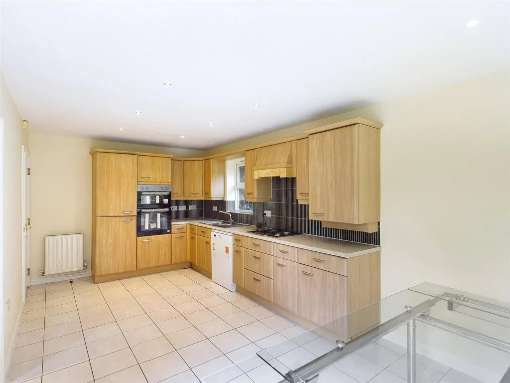St. Peters Heights, Edlington, DN12, photo 5