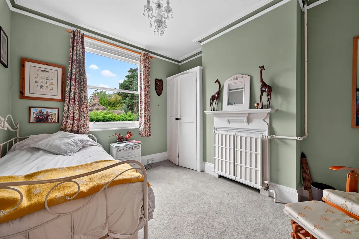 Heatherdale Road, Camberley, GU15, photo 17