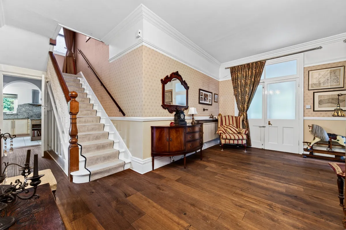 Heatherdale Road, Camberley, GU15, photo 6