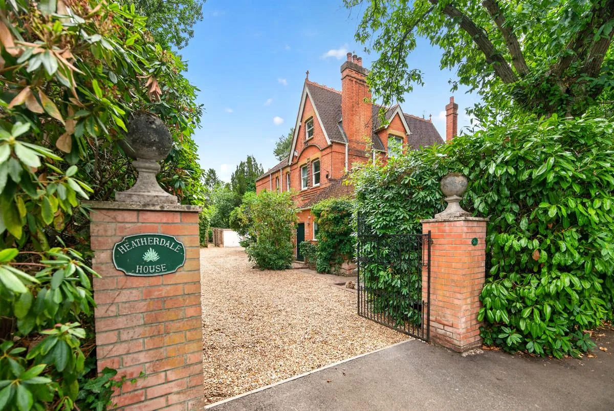 Heatherdale Road, Camberley, GU15, photo 25