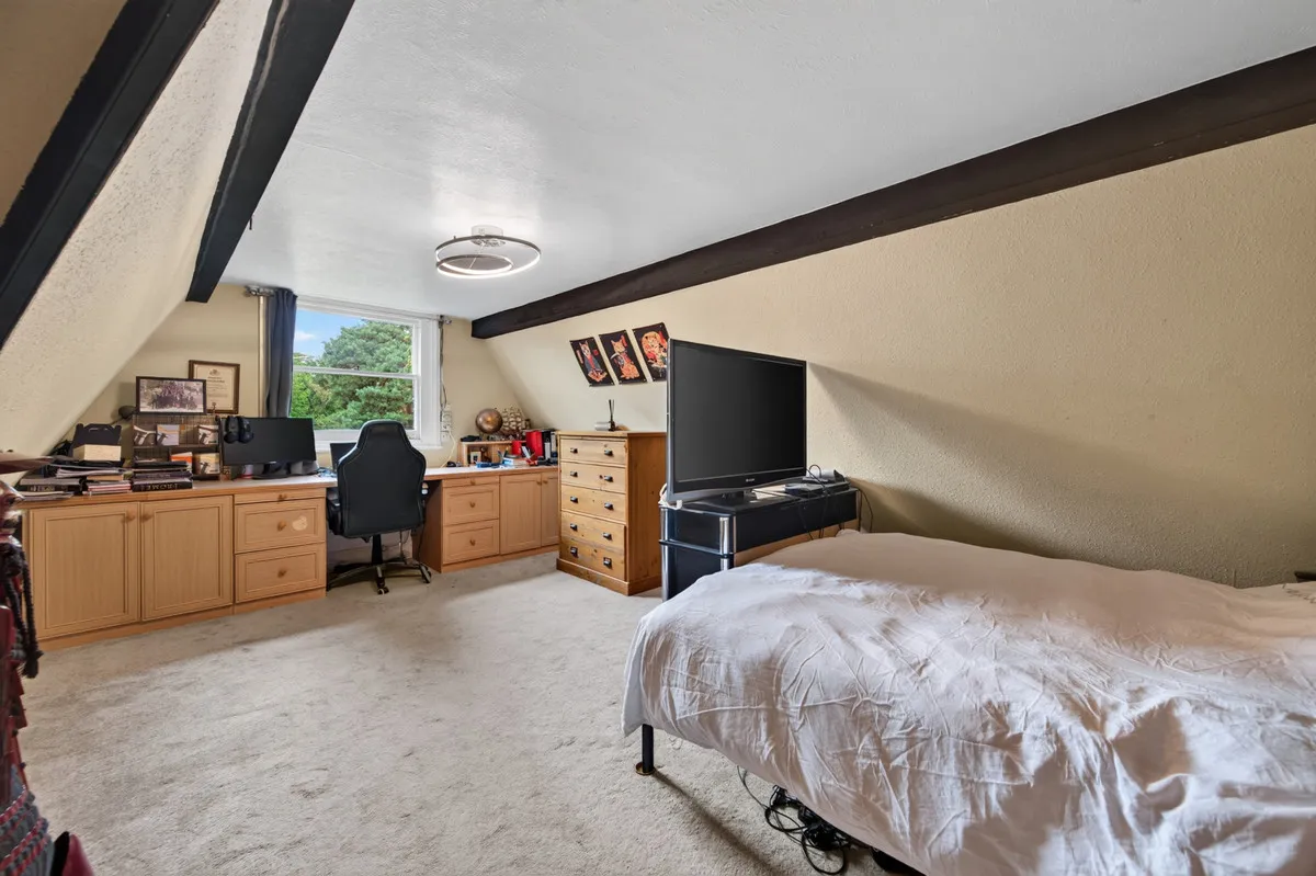 Heatherdale Road, Camberley, GU15, photo 19