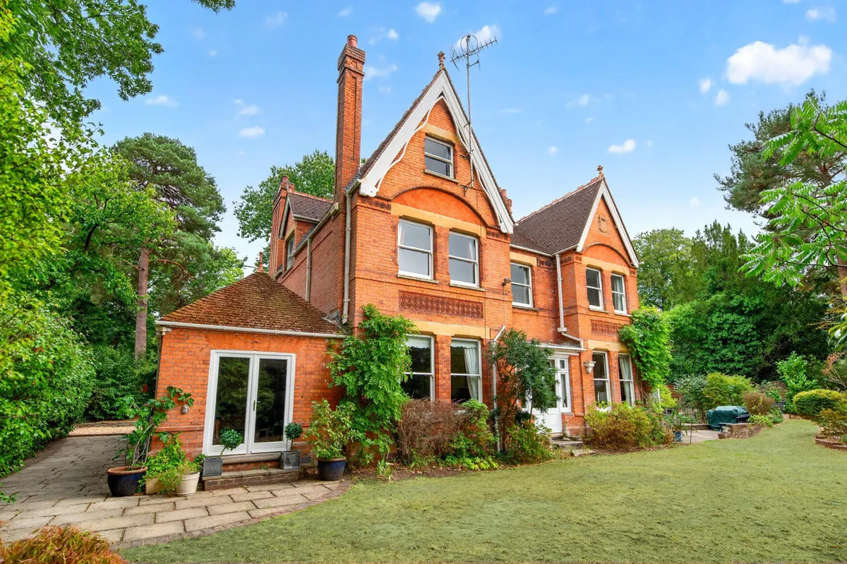 Heatherdale Road, Camberley, GU15, photo 26