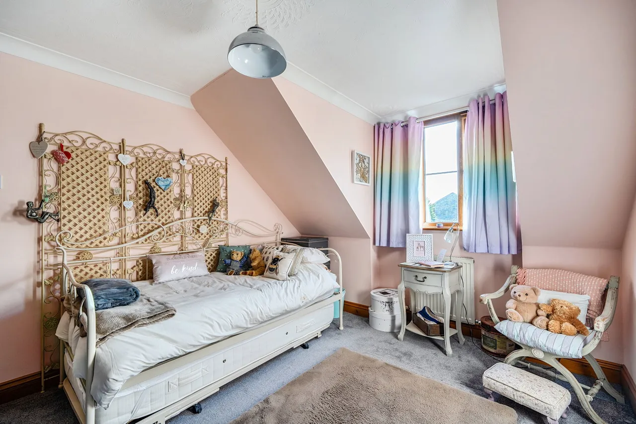 Conyngham Road, Minster, photo 15