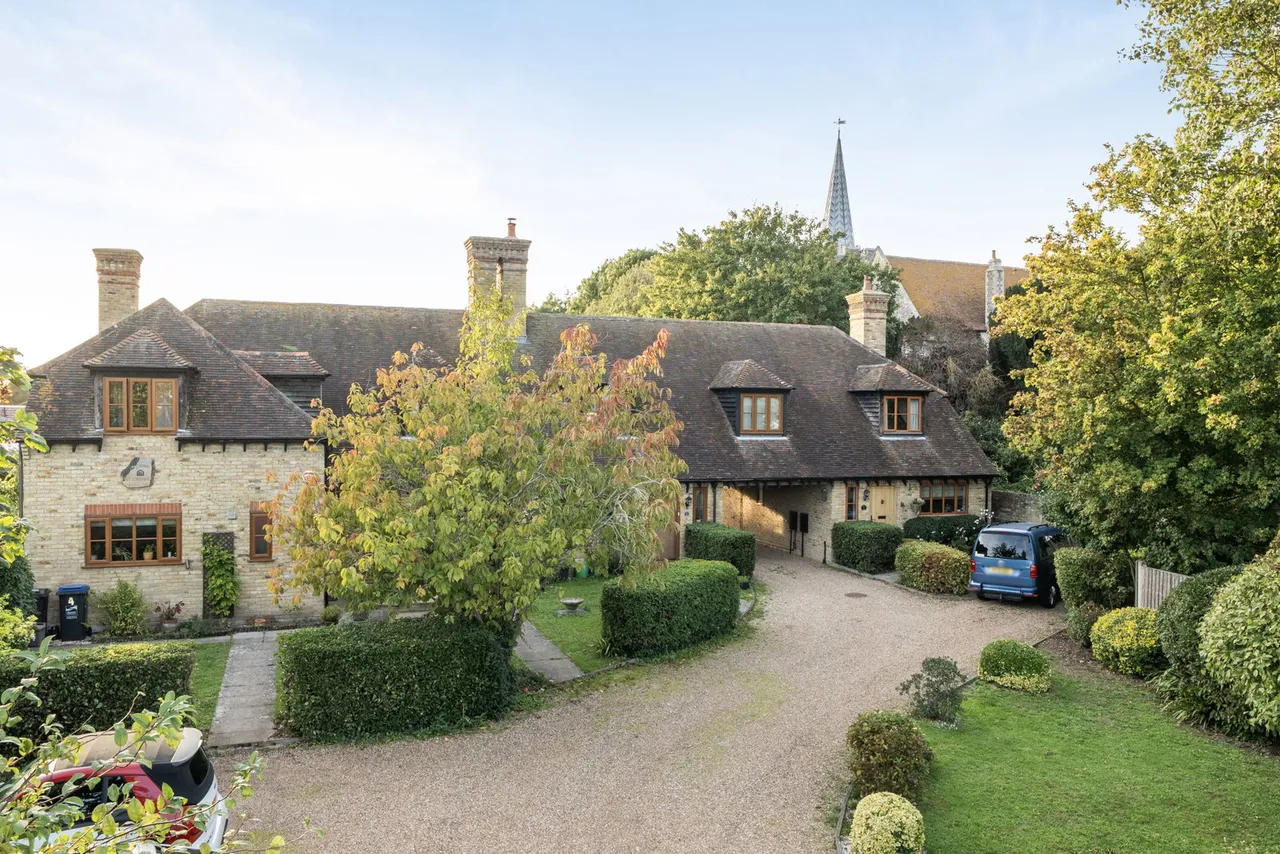 2 bed house for sale, Conyngham Road, Minster
