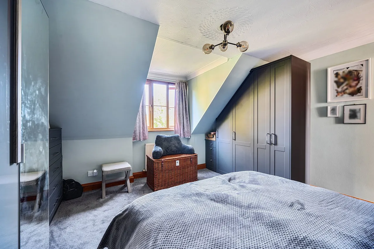 Conyngham Road, Minster, photo 13