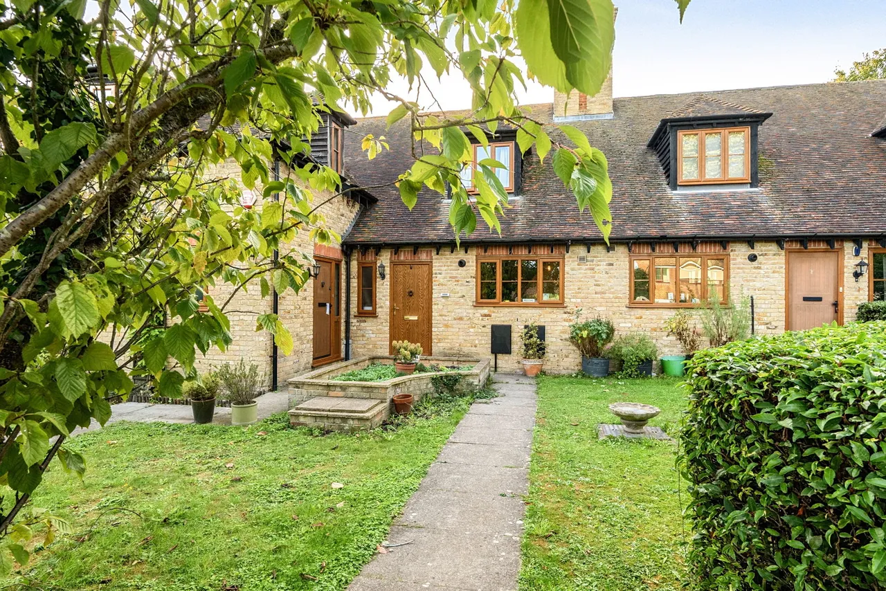 Conyngham Road, Minster, photo 23