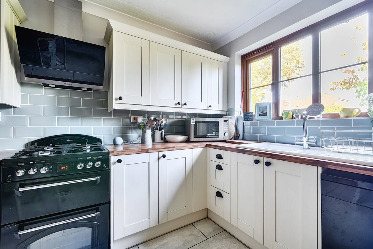 Conyngham Road, Minster, photo 10