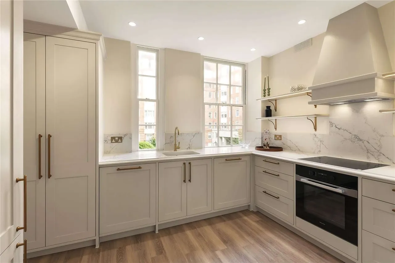Whiteheads Grove, London, SW3 3HF, photo 3