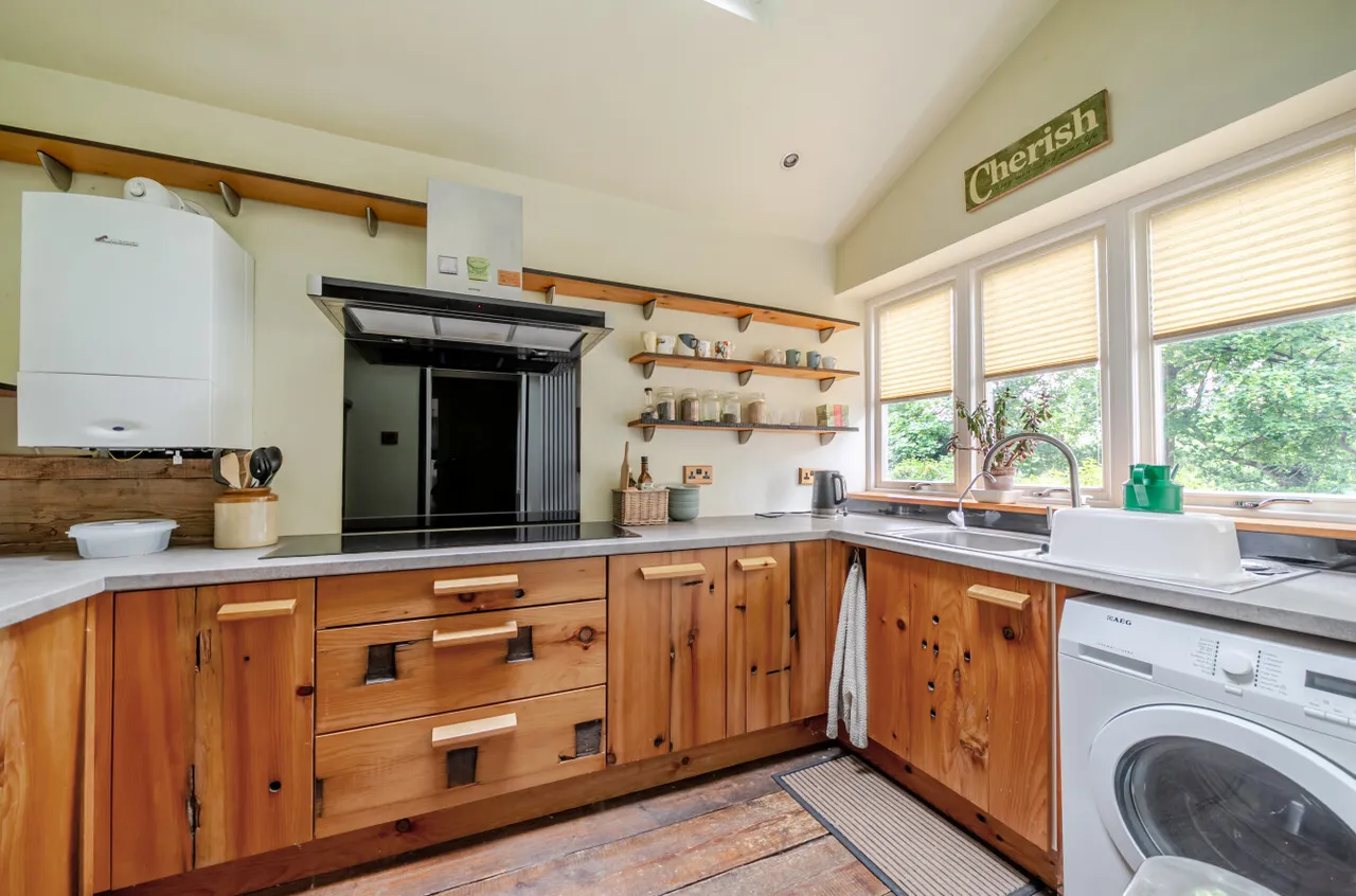 Newlay Lane, Horsforth, LS18, photo 6