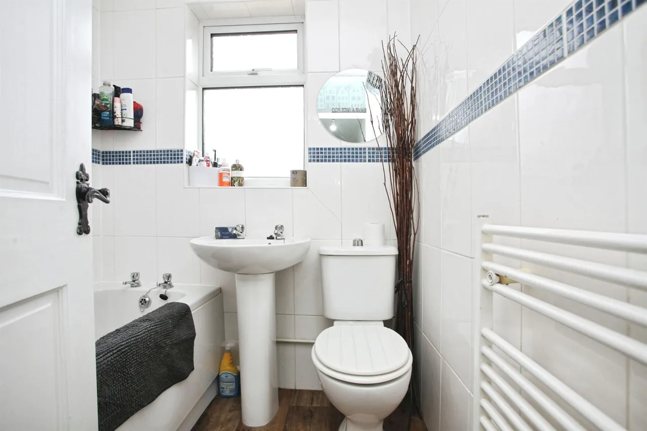Lawrence Saunders Road, Coventry, CV6, photo 10