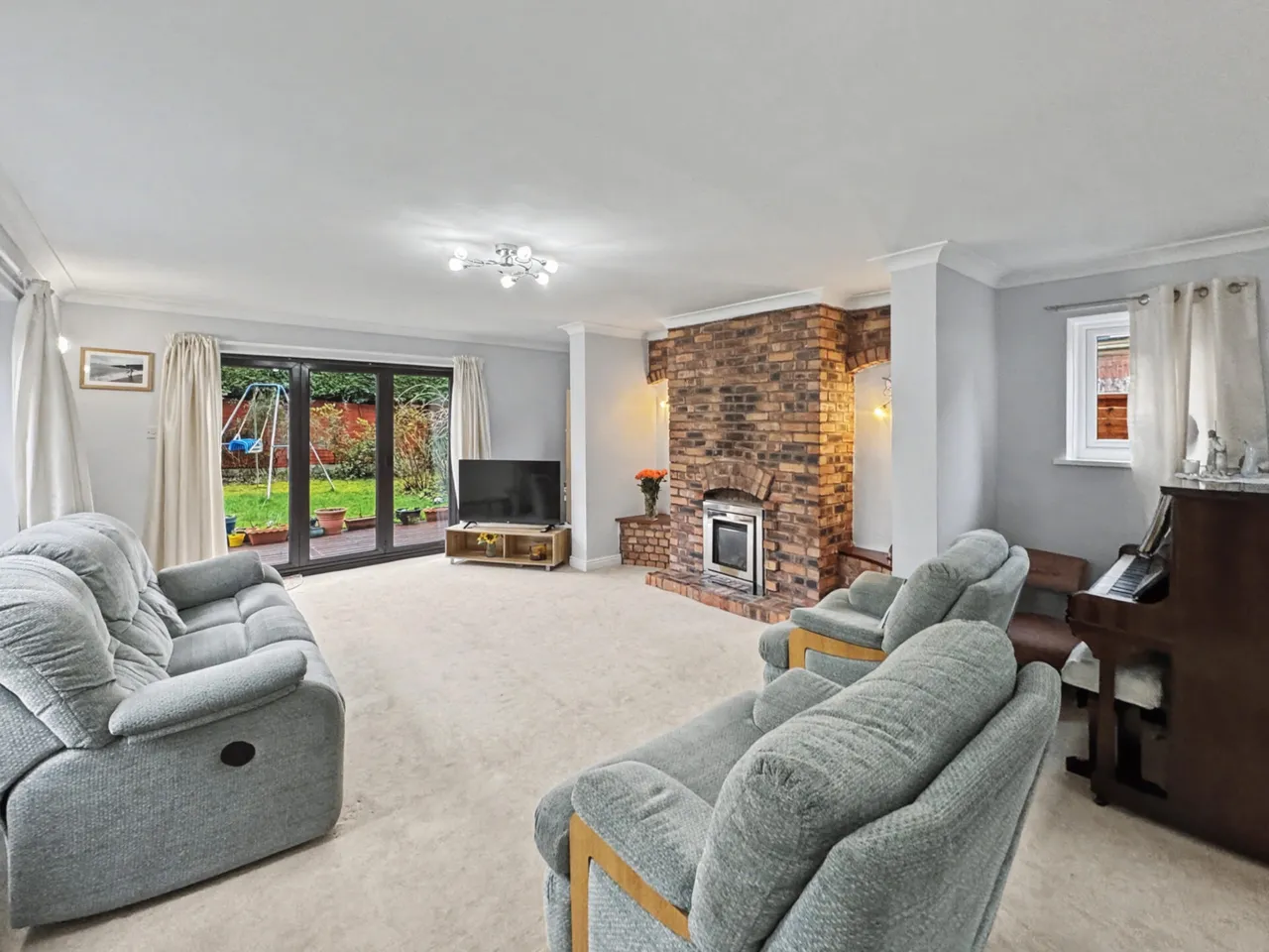 Clifton Road, Prestwich, M25, photo 3