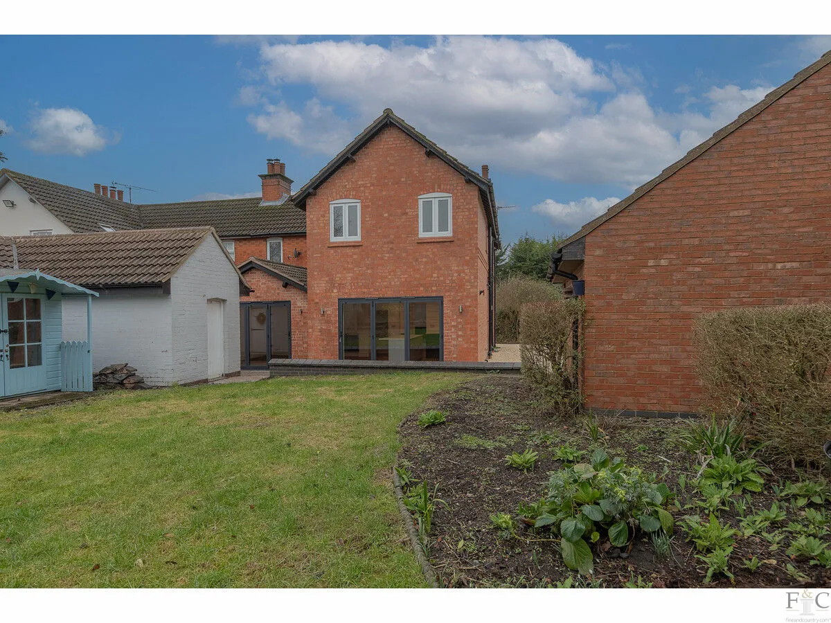 The Square, Newton Harcourt, LE8, photo 29